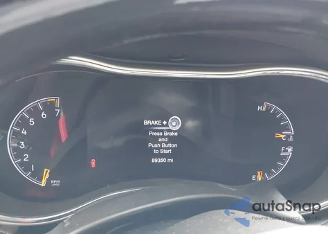 2019 Jeep Grand Cherokee Summit 4X4 z USA, uszkodzony, nr VIN 1C4RJFJG1KC620117